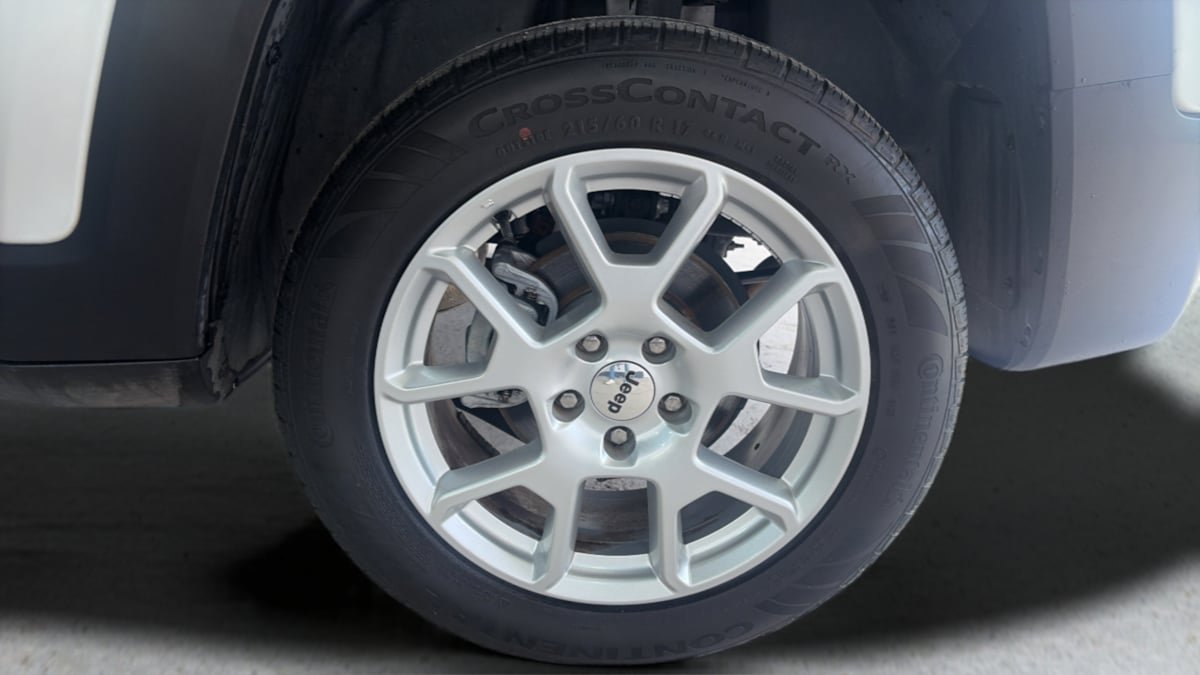 Used 2023 Jeep Renegade Latitude AWD/4WD image 25