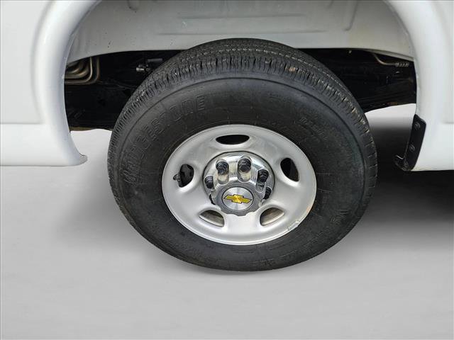 Used 2025 Chevrolet Express 2500 LT w/ LT Preferred Equipment Group RWD image 9