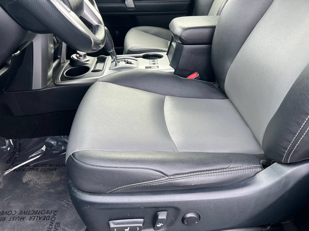 Used 2021 Toyota 4Runner SR5 Premium AWD/4WD image 27