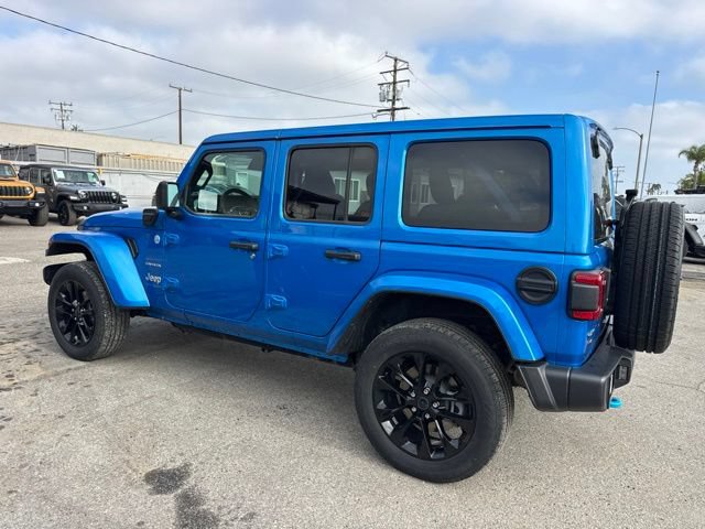 Used 2024 Jeep Wrangler Unlimited Sahara AWD/4WD image 8