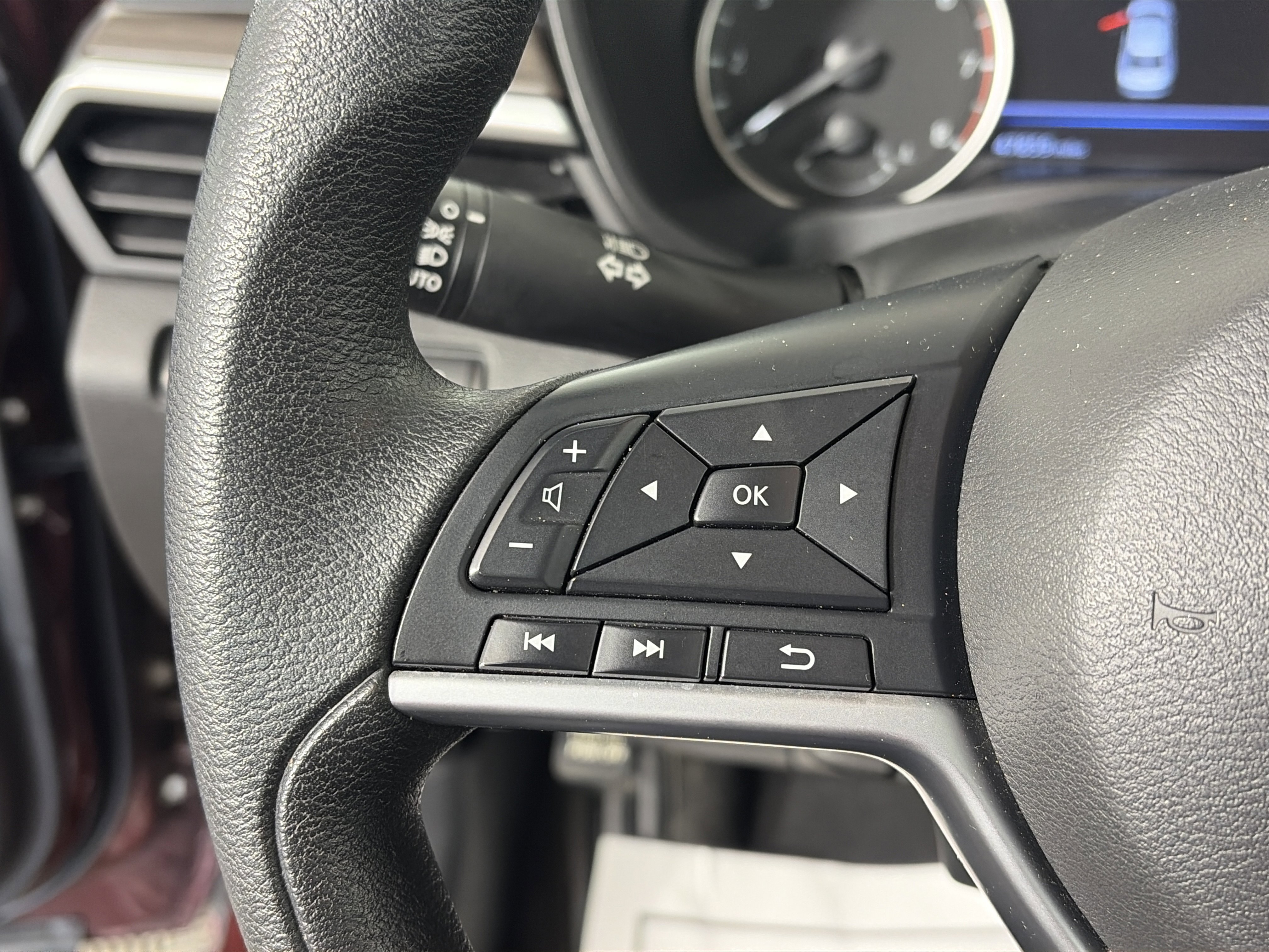 Certified 2024 Nissan Altima 2.5 SV image 26