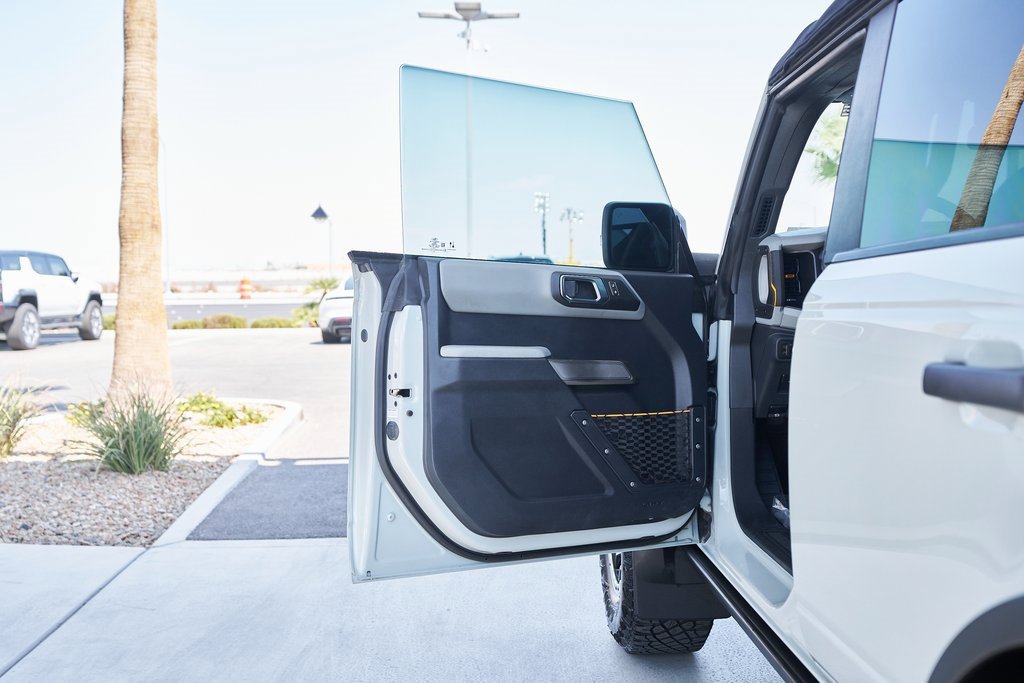 Used 2022 Ford Bronco Badlands image 17