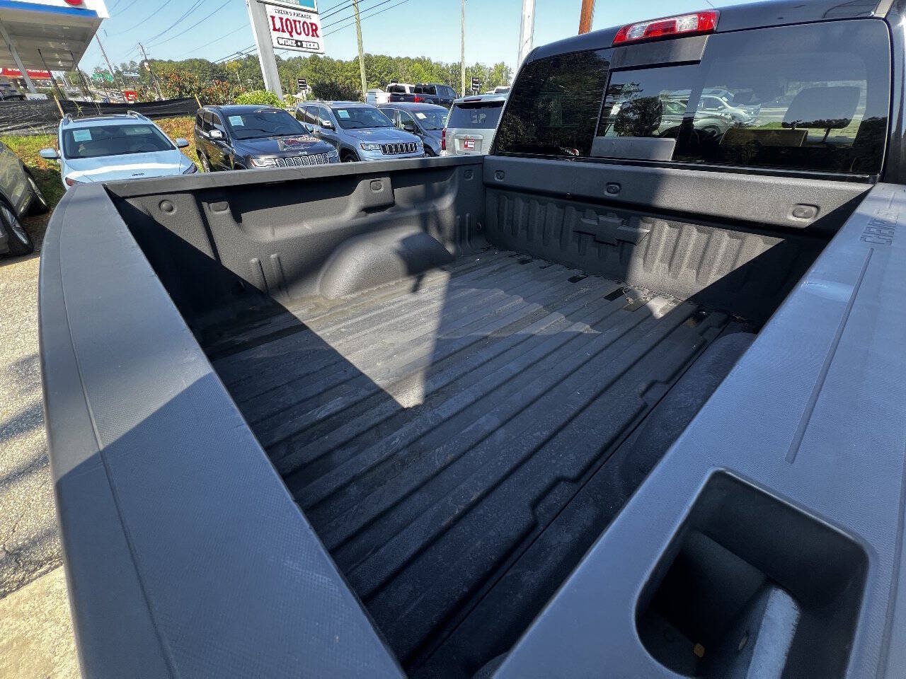 Used 2015 Chevrolet Silverado 1500 High Country w/ High Country Premium Package AWD/4WD image 14