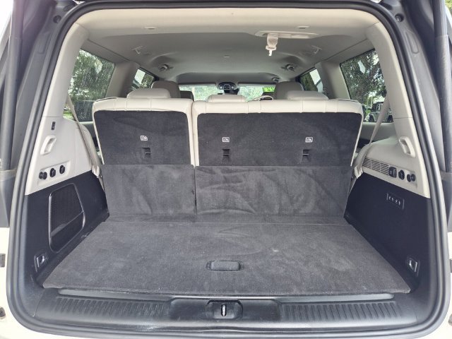 Certified 2022 Jeep Wagoneer Series III w/ Flexible Seating Group RWD image 9