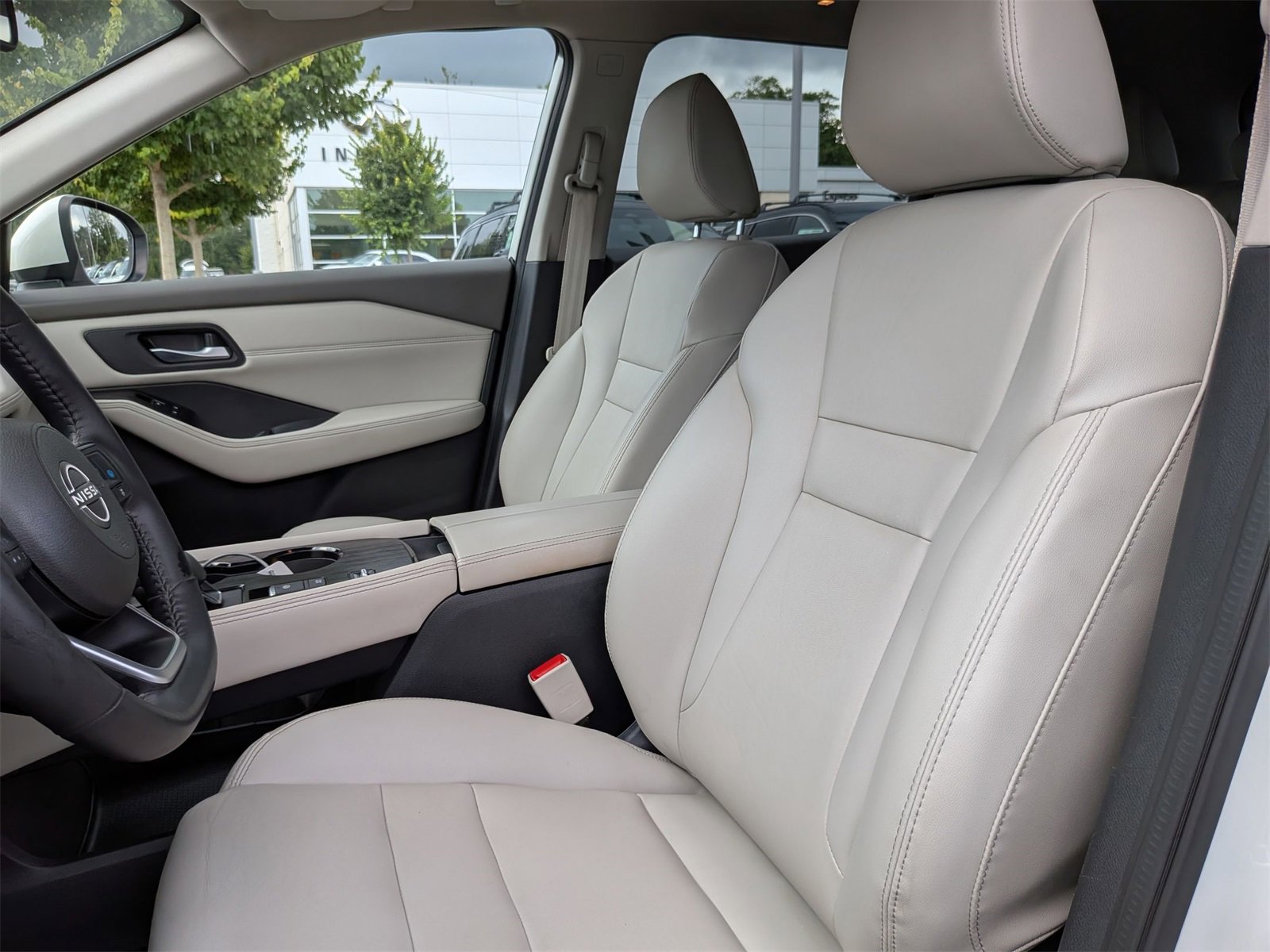 Used 2022 Nissan Rogue SL image 15