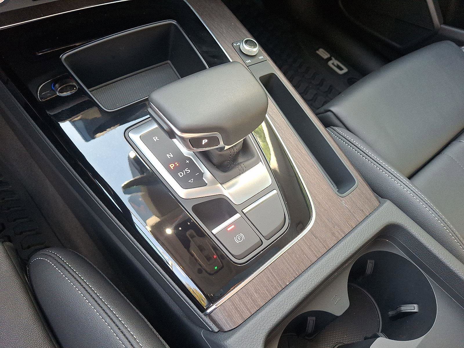 Certified 2025 Audi Q5 2.0T Premium image 15