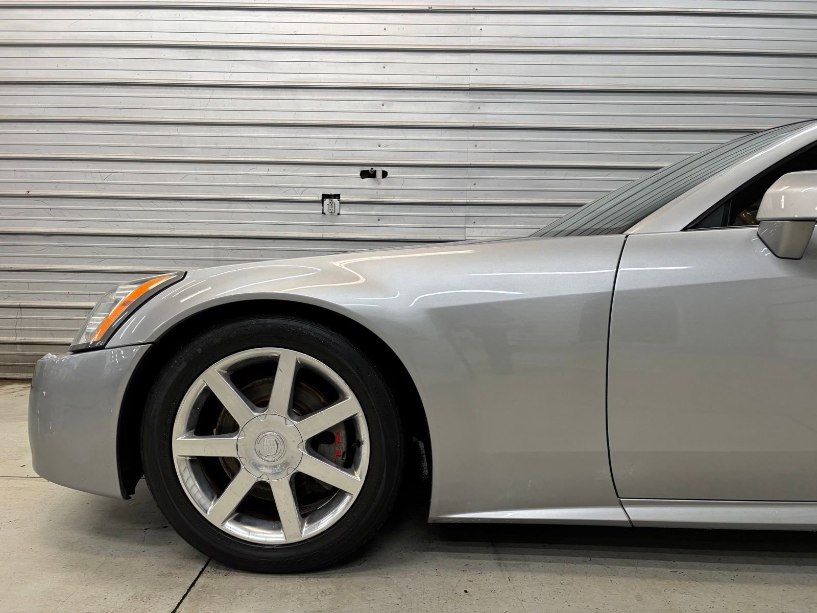 Used 2005 Cadillac XLR image 4