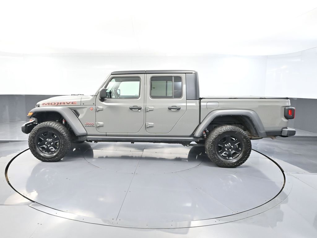 Used 2022 Jeep Gladiator Mojave w/ Auxiliary Switch Group image 10