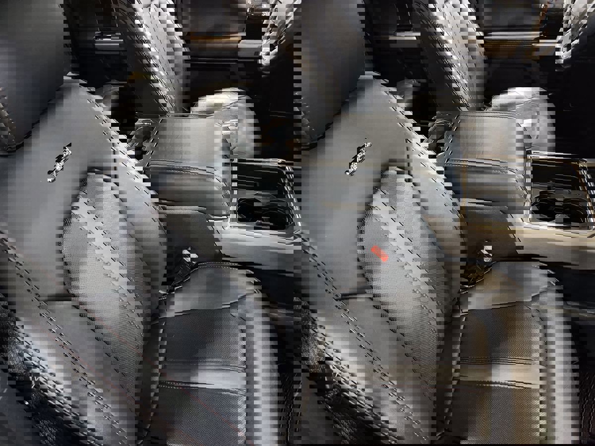 Used 2022 Ford F250 Platinum w/ FX4 Off-Road Package image 33