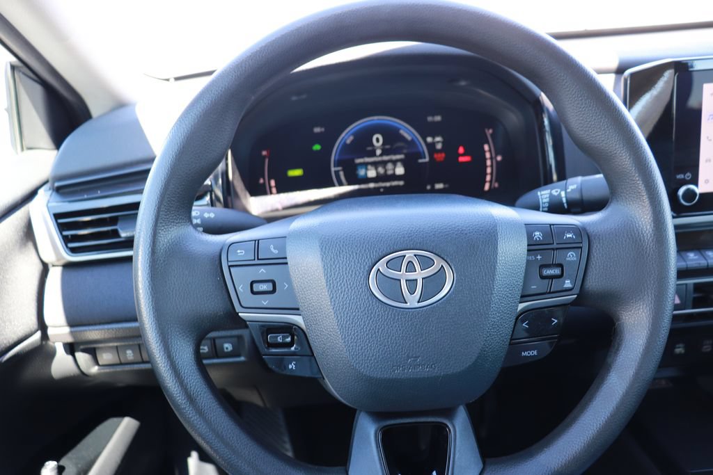 Used 2025 Toyota Camry LE w/ Convenience Package FWD image 20