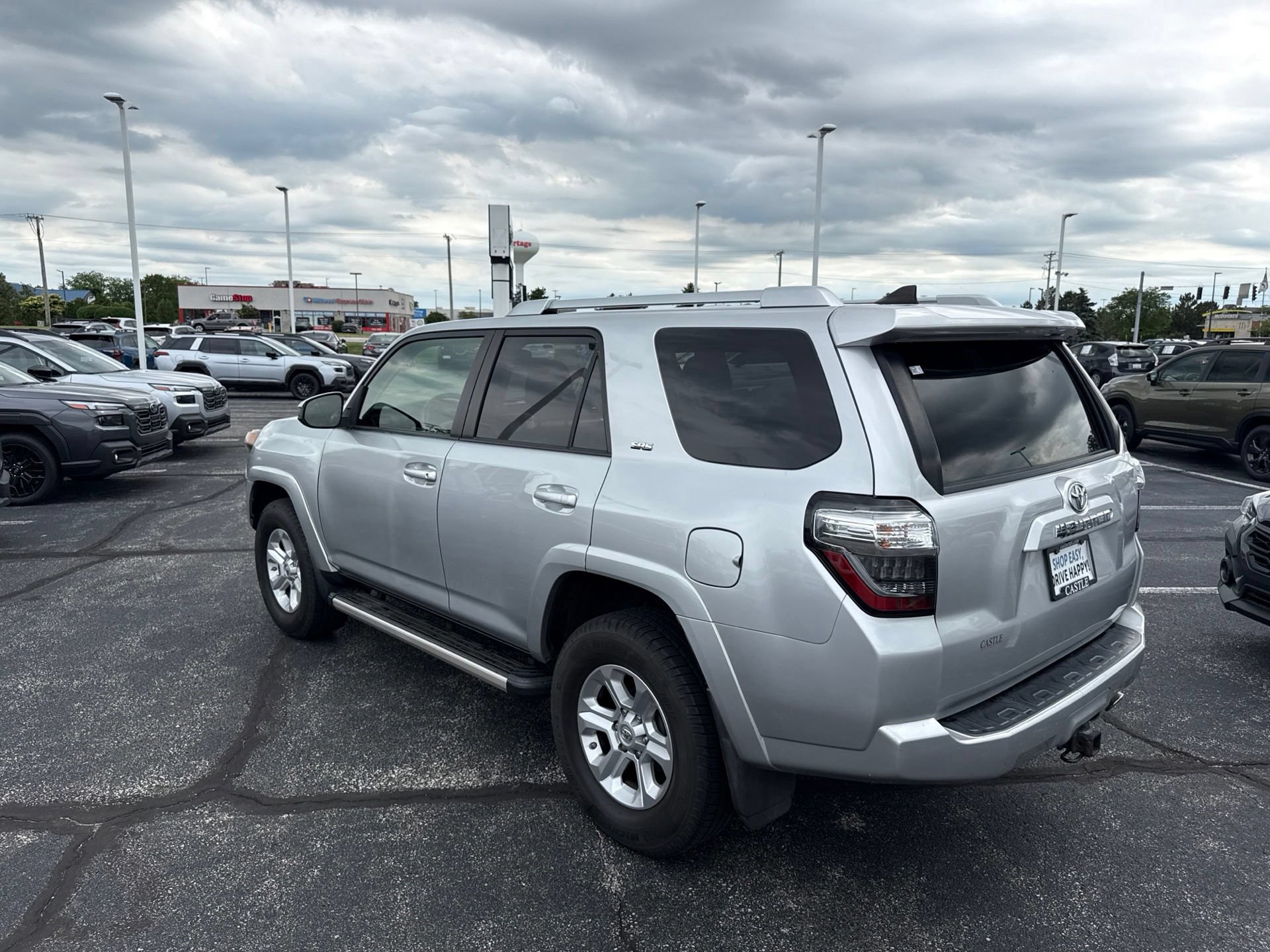 Used 2016 Toyota 4Runner SR5 AWD/4WD image 4