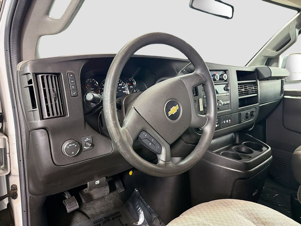 Used 2018 Chevrolet Express 3500 LT w/ LT Preferred Equipment Group RWD image 12