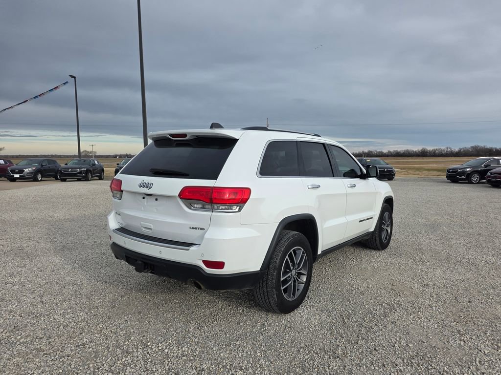 Used 2017 Jeep Grand Cherokee Limited w/ Trailer Tow Group IV image 3