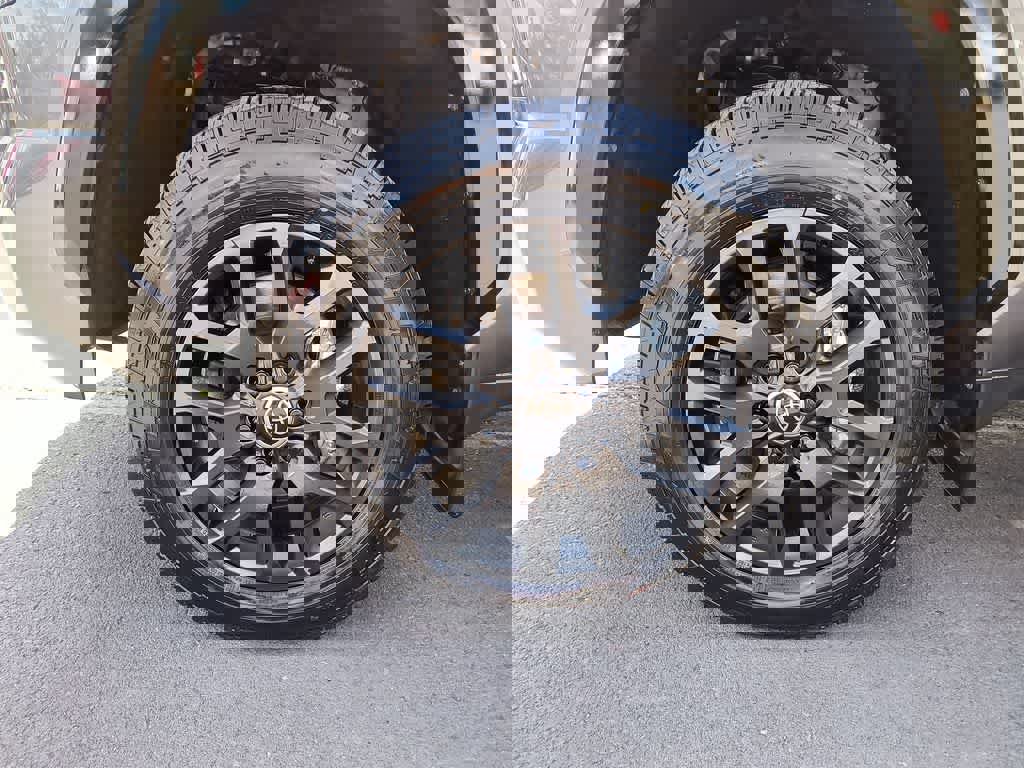 Used 2024 Toyota Tundra Platinum image 10