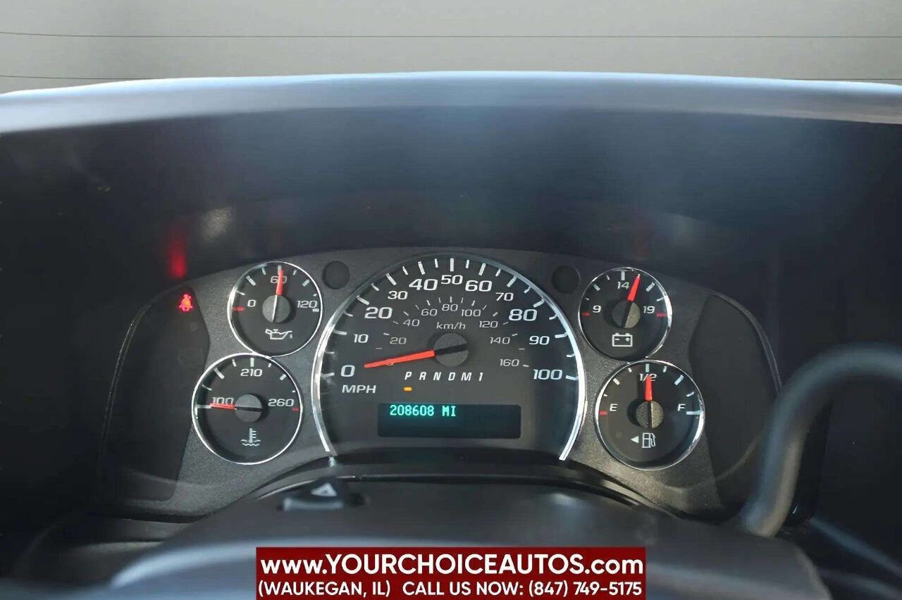 Used 2021 GMC Savana 2500 w/ Driver Convenience Package image 10