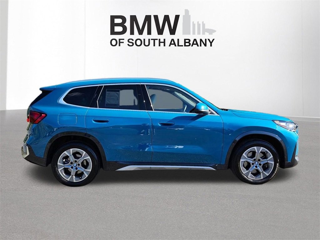 Used 2025 BMW X1 xDrive28i w/ Convenience Package image 3