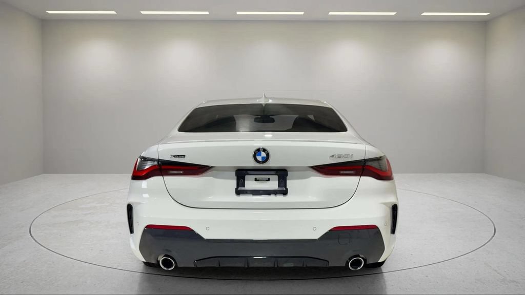 Used 2023 BMW 430i xDrive Coupe w/ M Sport Package AWD/4WD image 4