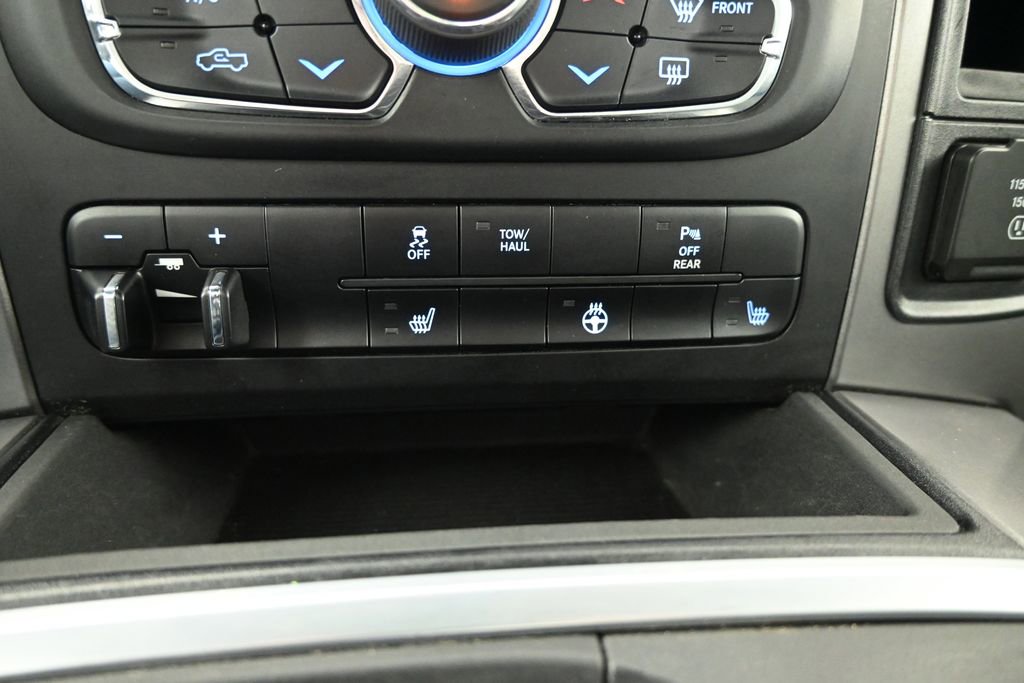 Used 2024 RAM 1500 Classic Warlock AWD/4WD image 31