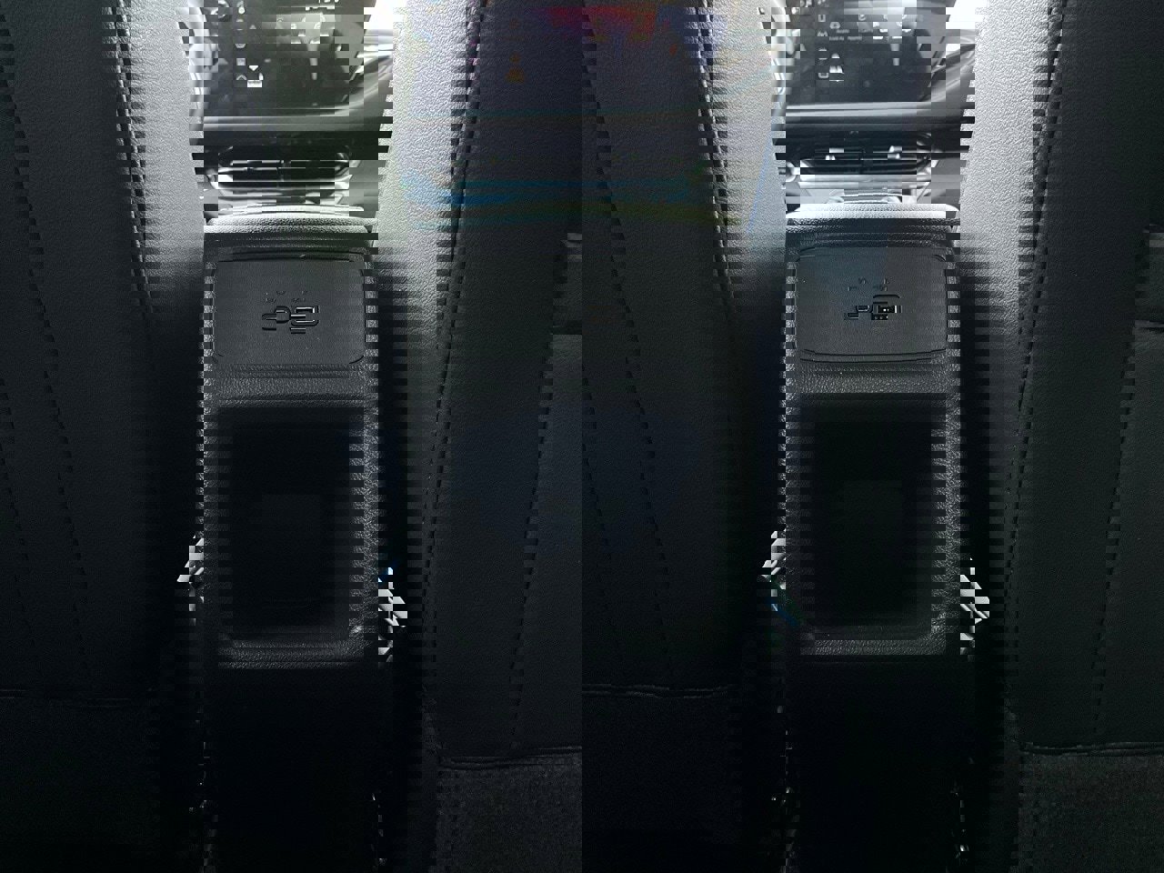 Used 2025 Buick Envista Sport Touring image 11