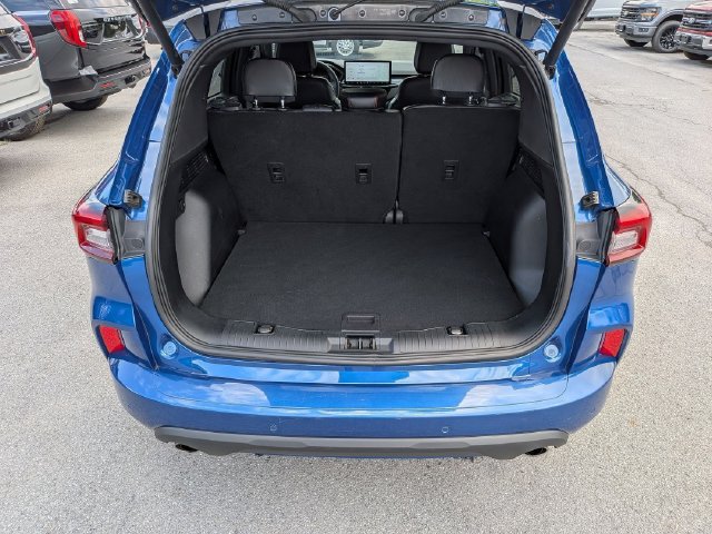 Certified 2023 Ford Escape ST-Line AWD/4WD image 17