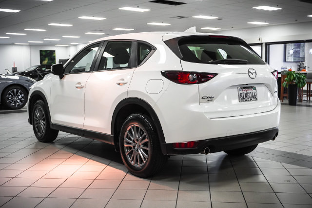 Used 2017 MAZDA CX-5 Sport AWD/4WD image 8