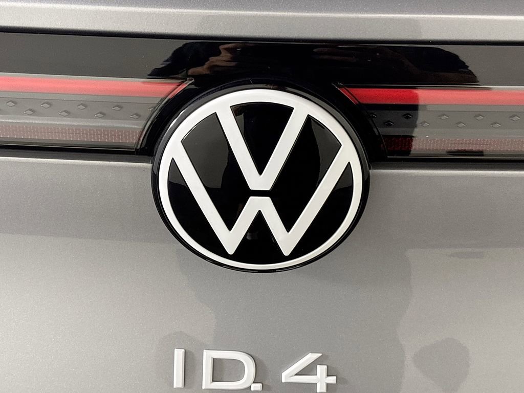 Used 2023 Volkswagen ID.4 Standard image 24