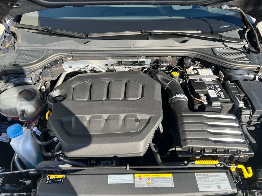 Certified 2024 Volkswagen Golf R image 23