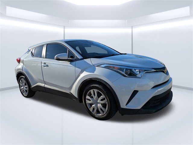 Used 2019 Toyota C-HR LE image 2