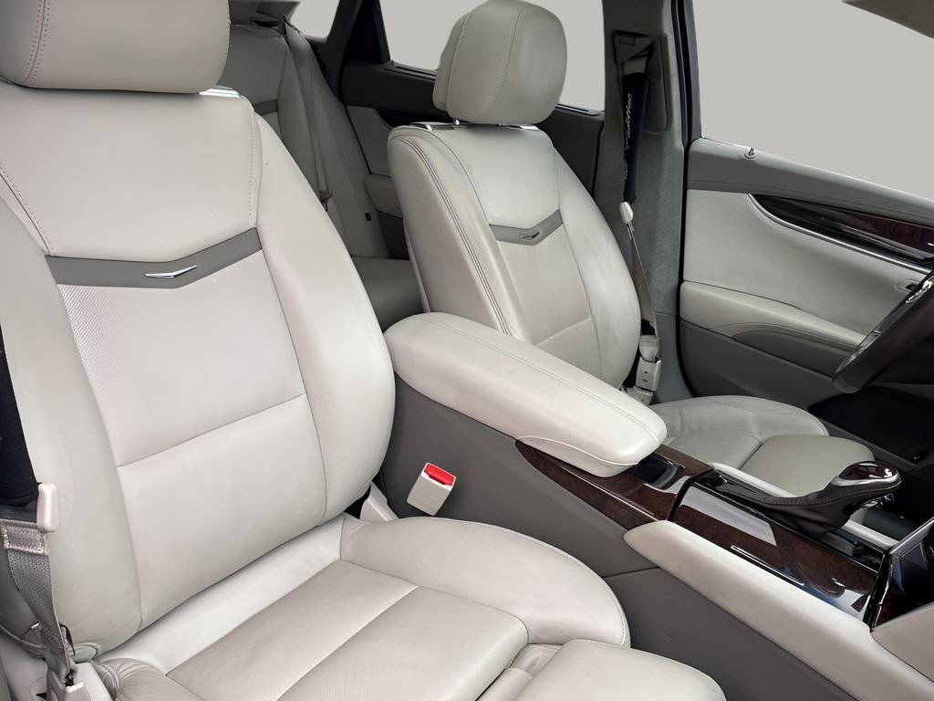 Used 2013 Cadillac XTS Platinum image 11