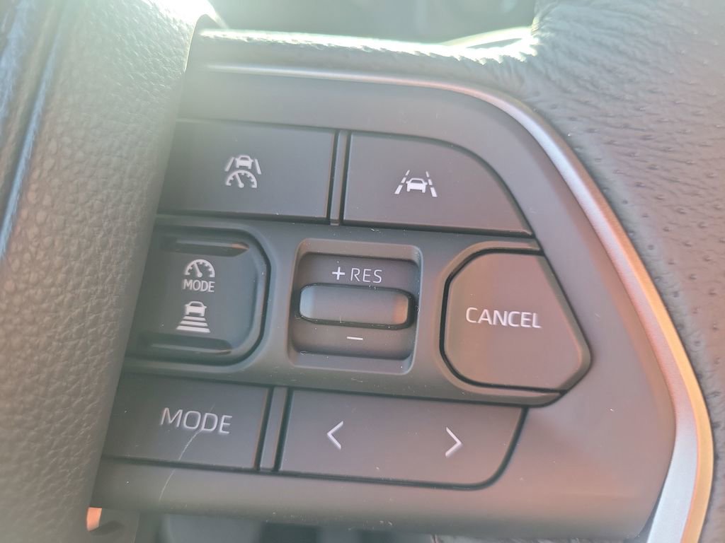 Certified 2025 Toyota Tacoma SR5 image 26