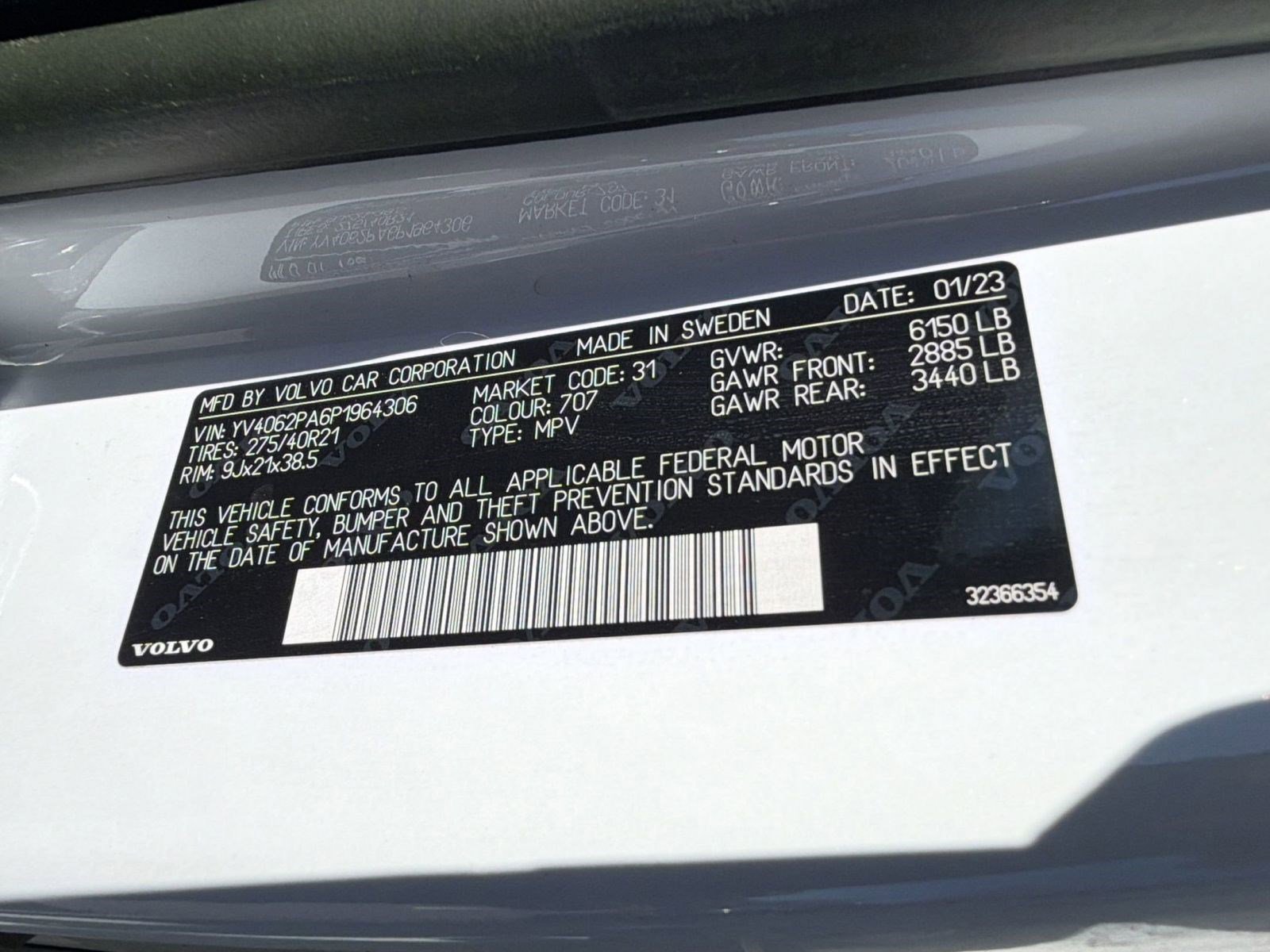 Certified 2023 Volvo XC90 B6 Ultimate w/ Protection Package Premier image 21