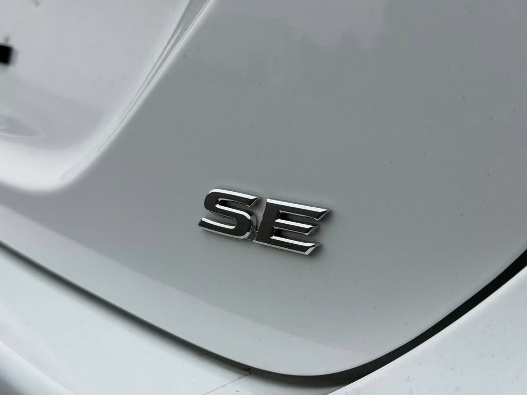 Used 2024 Toyota Camry SE FWD image 22