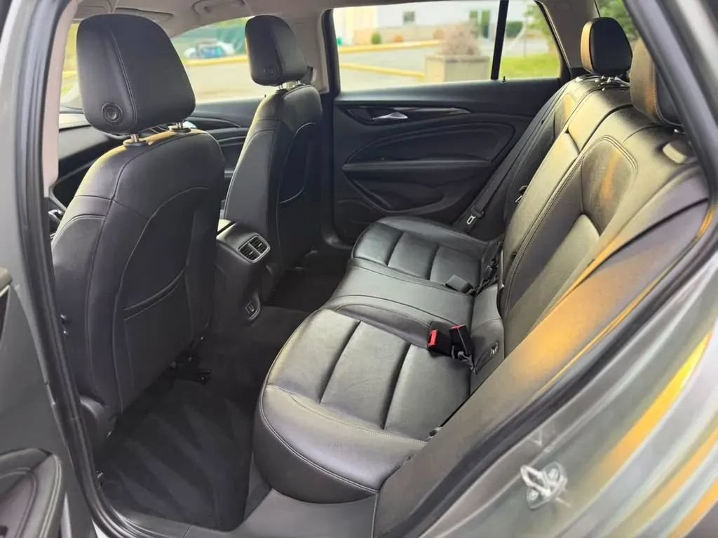 Used 2019 Buick Regal Essence w/ Driver Confidence Package I AWD/4WD image 18