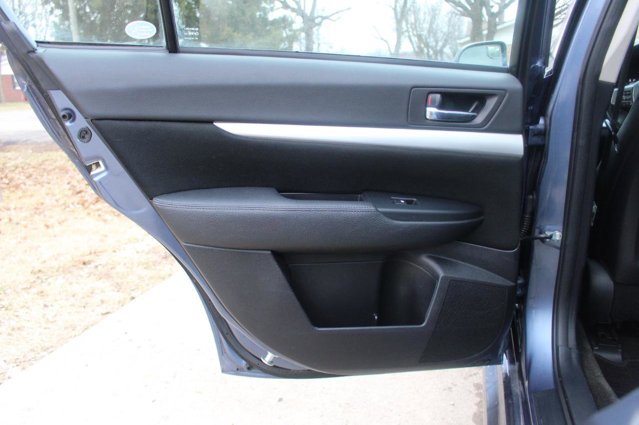 Used 2013 Subaru Legacy 2.5i Premium image 30