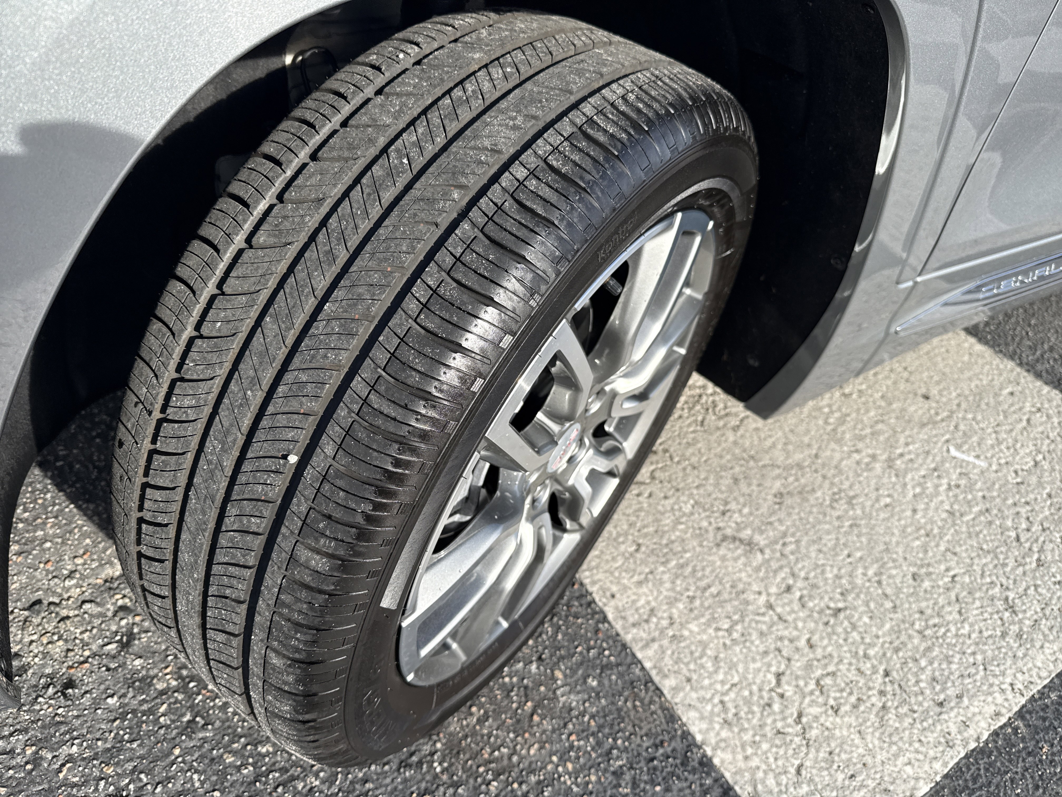 Used 2024 GMC Terrain Denali w/ Denali Premium Package image 7