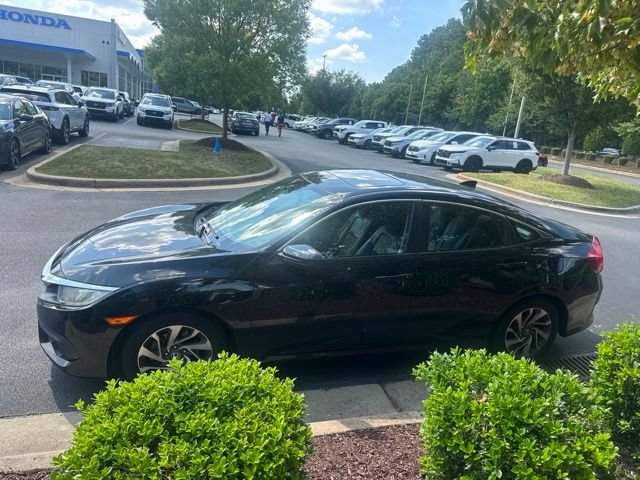 Used 2018 Honda Civic EX image 8