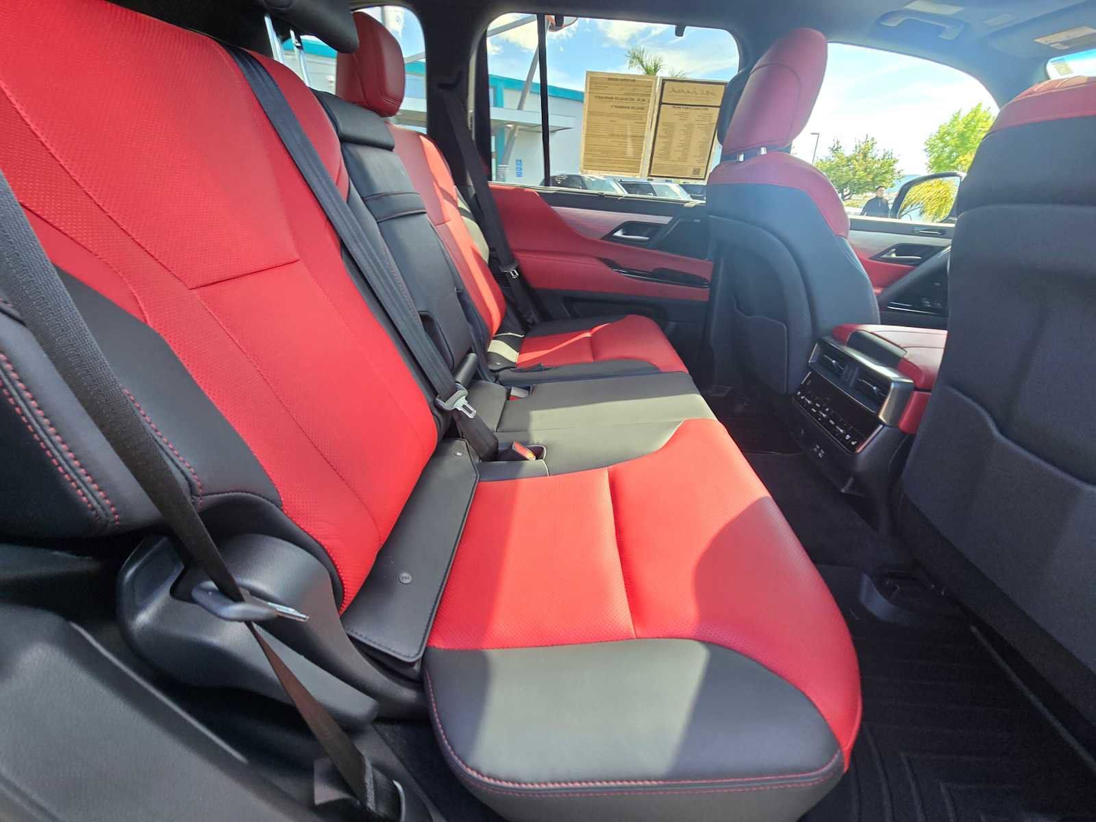 Used 2023 Lexus LX 600 F Sport w/ Accessory Package (Z1) AWD/4WD image 14