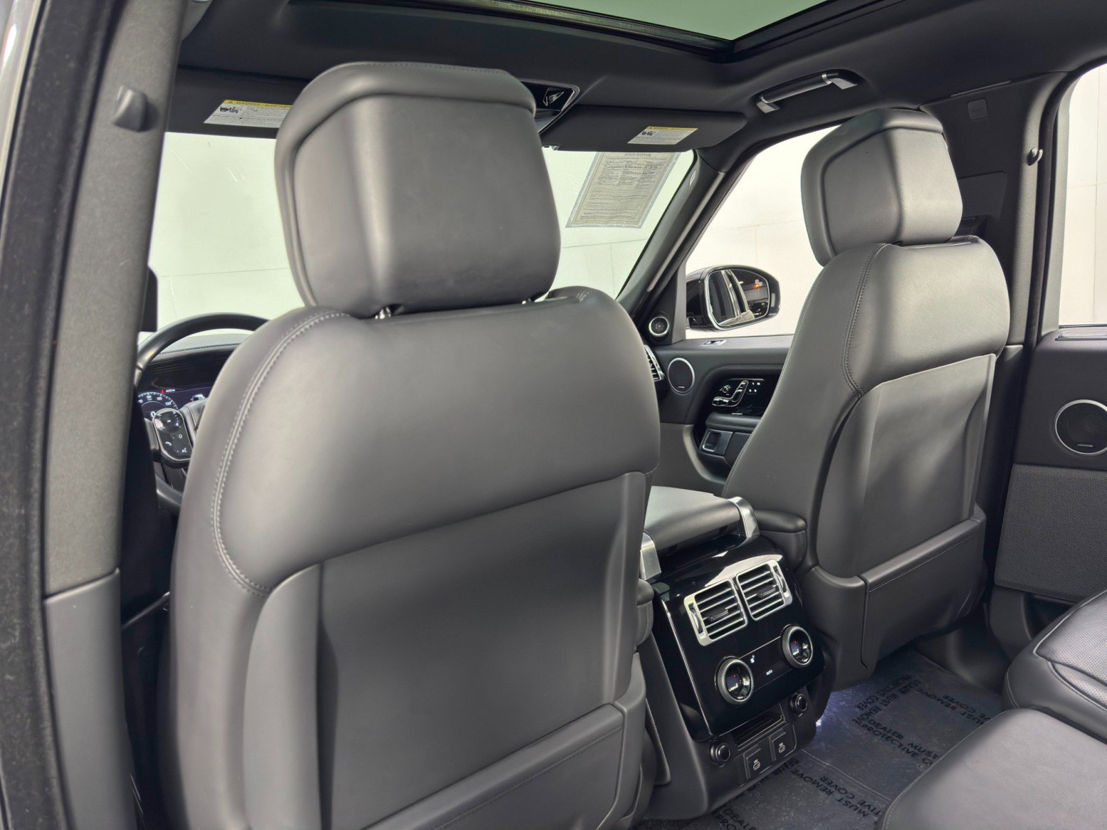 Used 2021 Land Rover Range Rover P525 Westminster Edition image 40