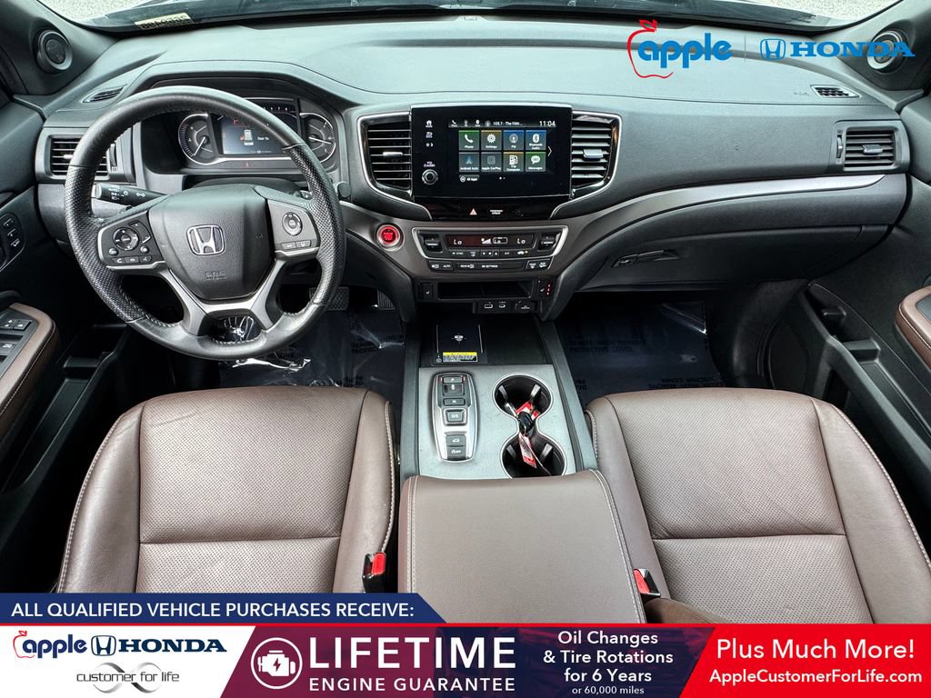 Used 2025 Honda Passport EX-L image 17