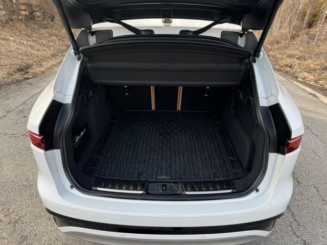 Used 2023 Jaguar F-PACE S image 7