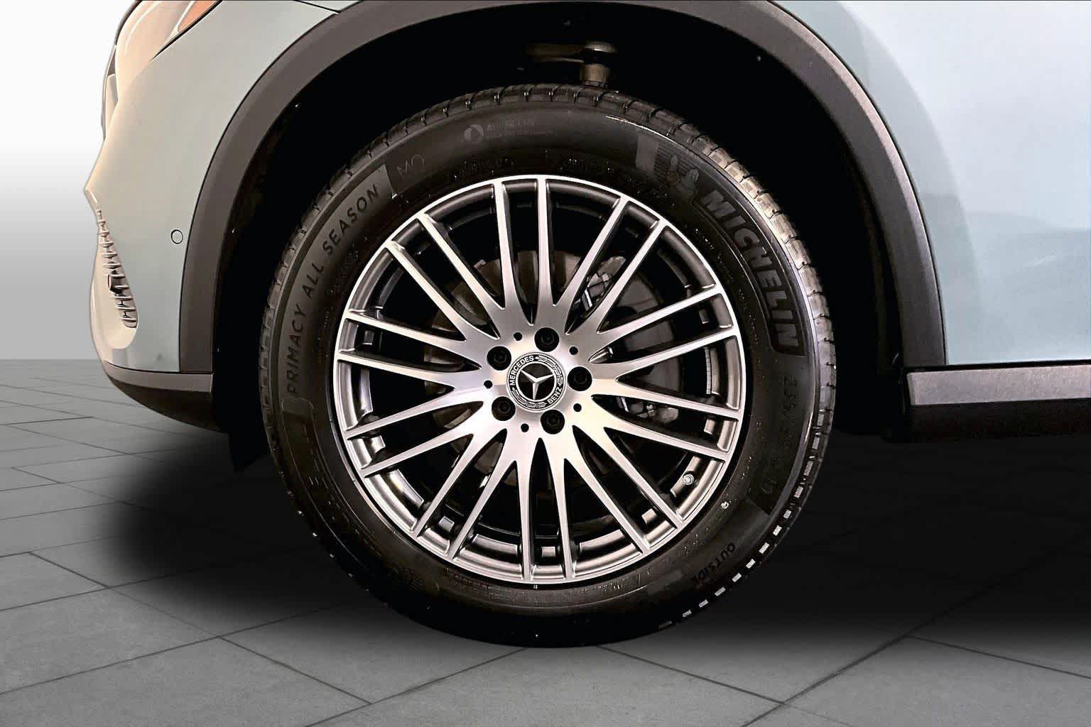 Used 2026 Mercedes-Benz GLC 300 4MATIC image 11