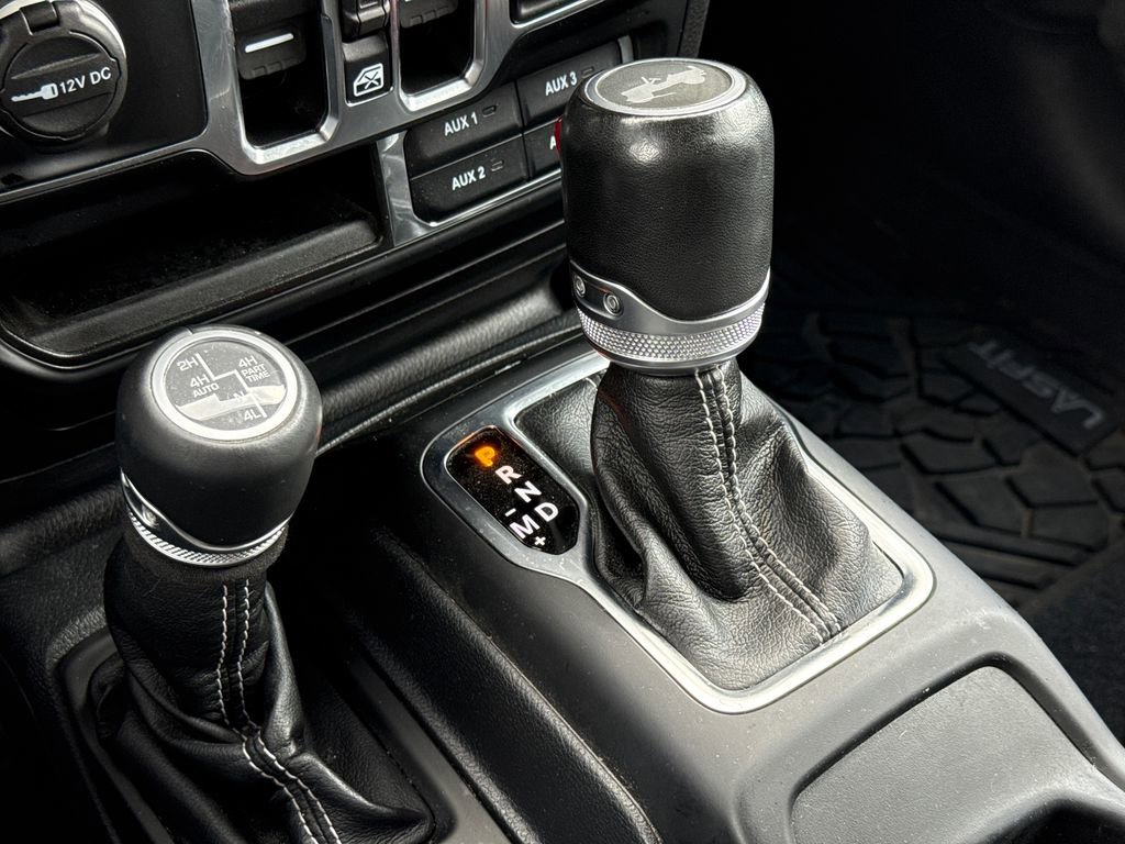 Used 2021 Jeep Wrangler Unlimited Sahara w/ Cold Weather Group image 27