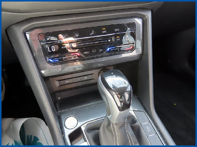 Used 2023 Volkswagen Tiguan SE AWD/4WD image 18