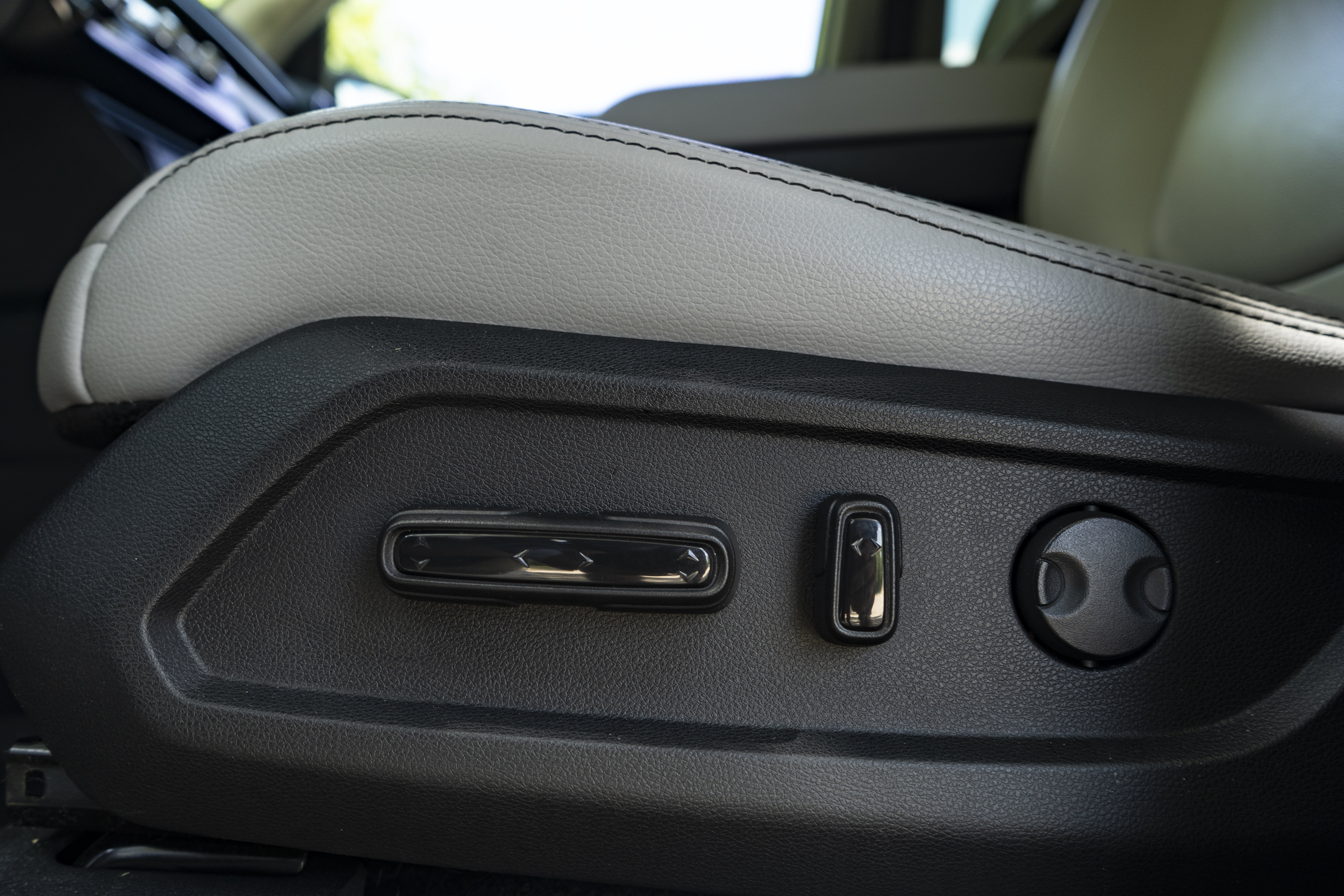 Certified 2025 Honda Pilot EX-L image 39