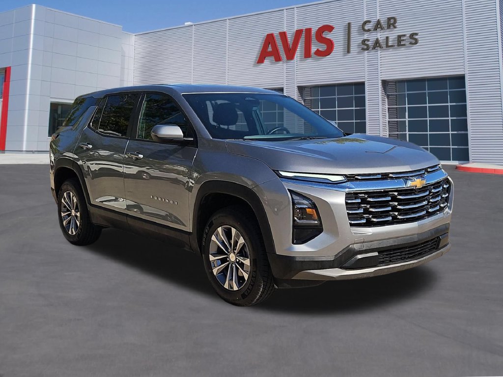 Used 2025 Chevrolet Equinox LT AWD/4WD image 3