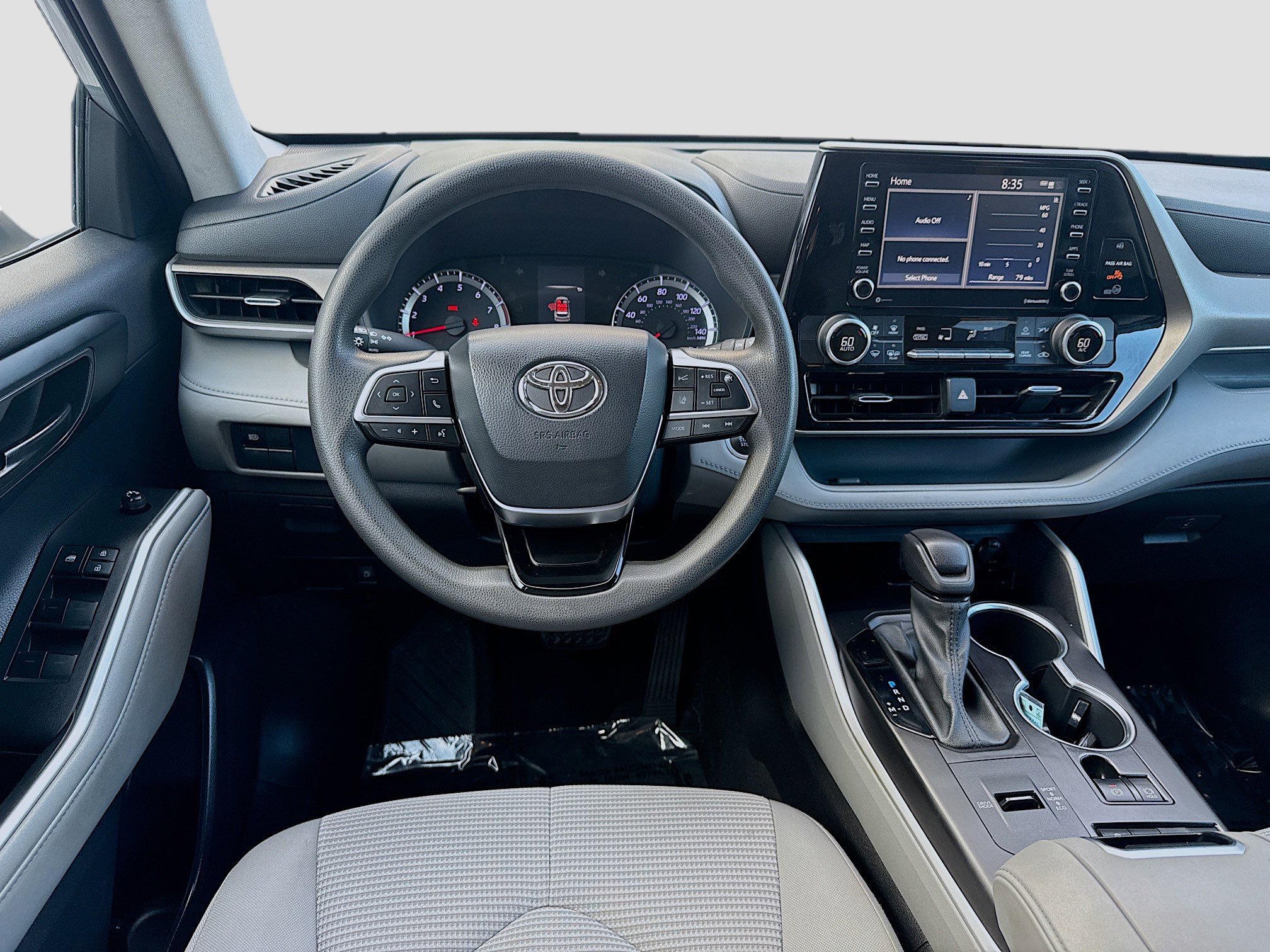 Used 2020 Toyota Highlander L FWD image 20