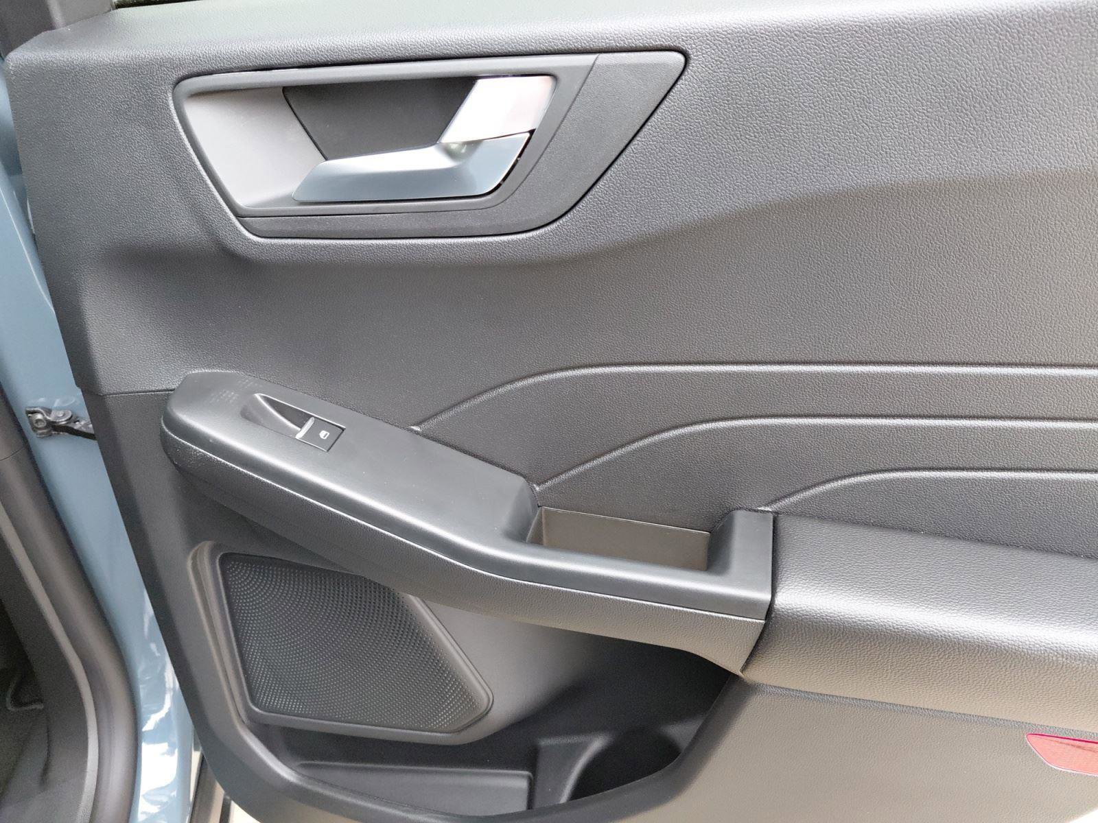 New 2026 Ford Escape ST-Line w/ Tech Pack #1 image 21