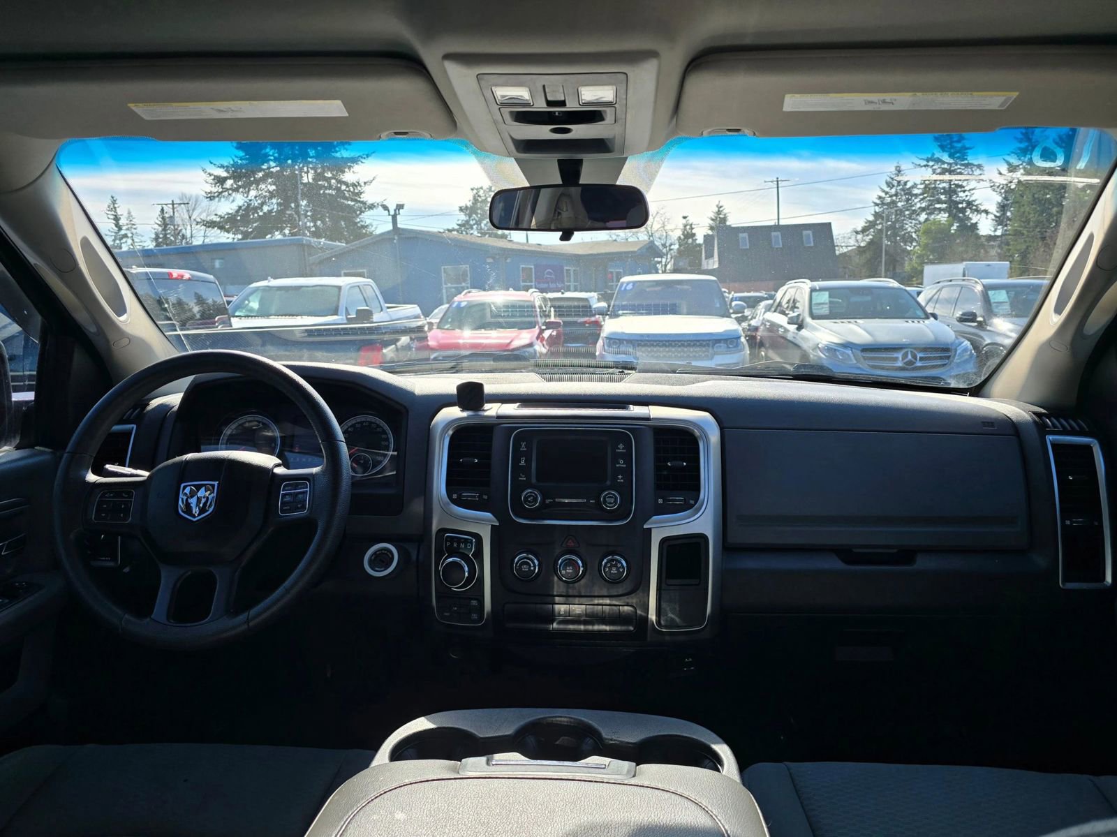 Used 2018 RAM 1500 Classic SLT AWD/4WD image 10