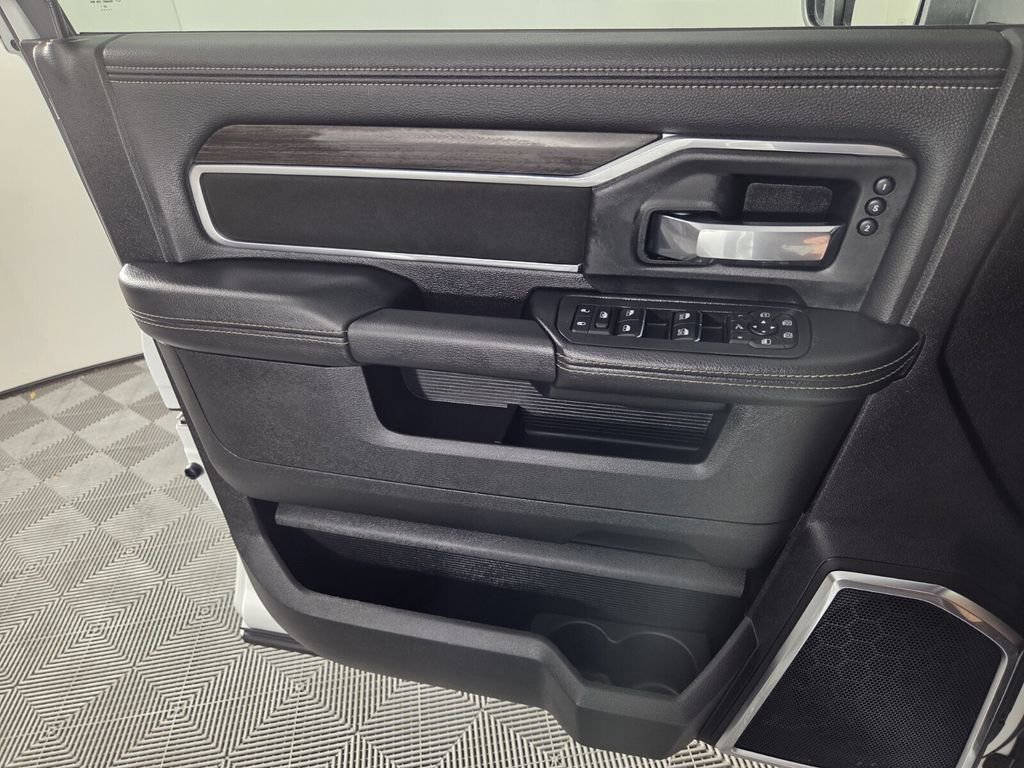 Certified 2026 RAM 2500 Laramie AWD/4WD image 22
