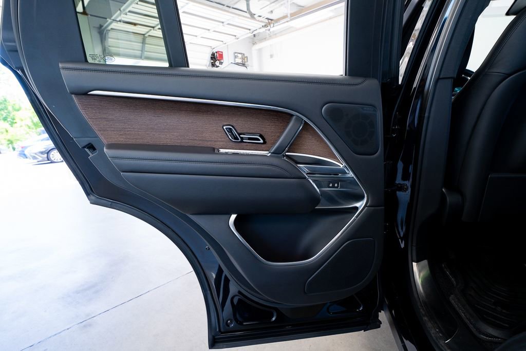 Used 2022 Land Rover Range Rover SE AWD/4WD image 41